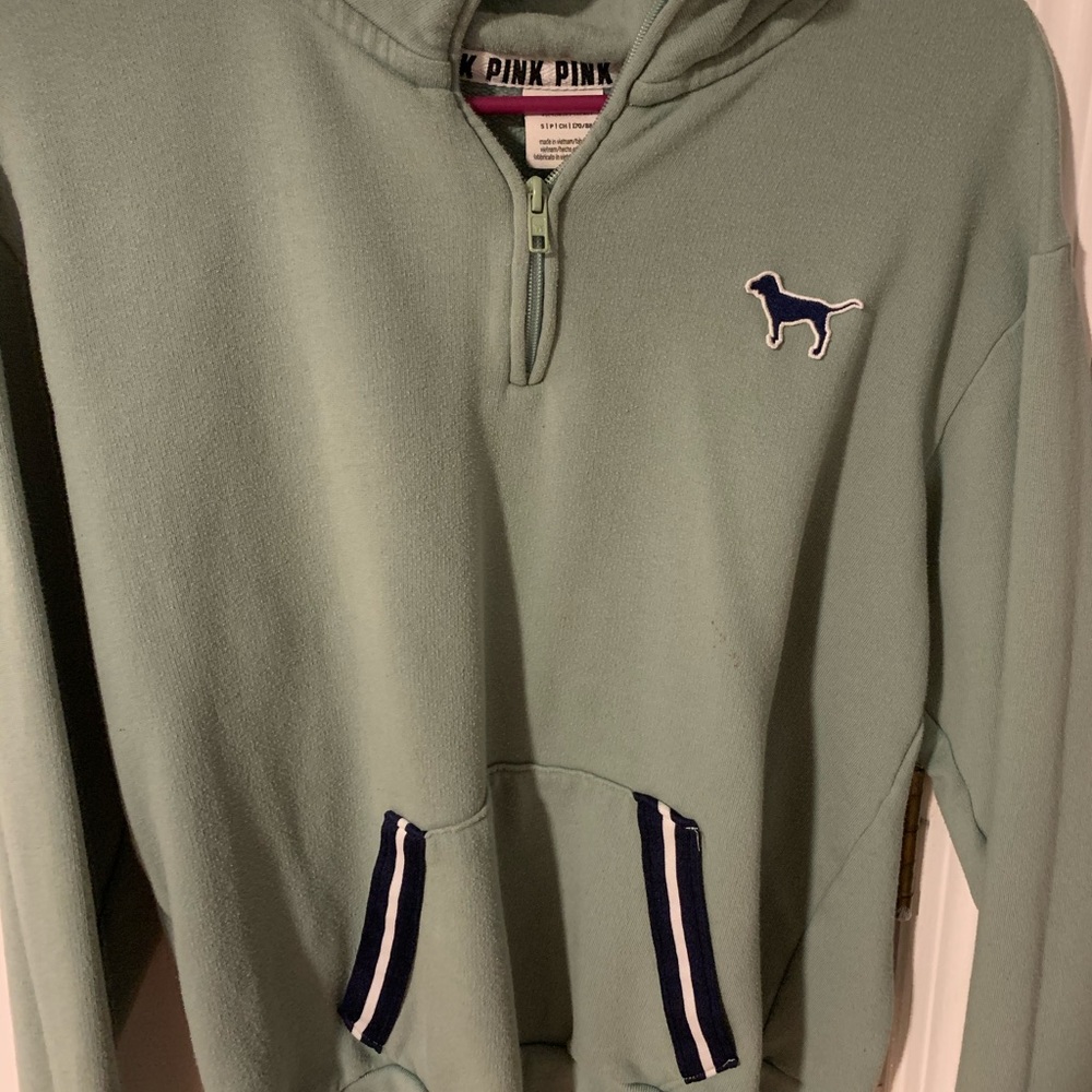 Pink vs pullover